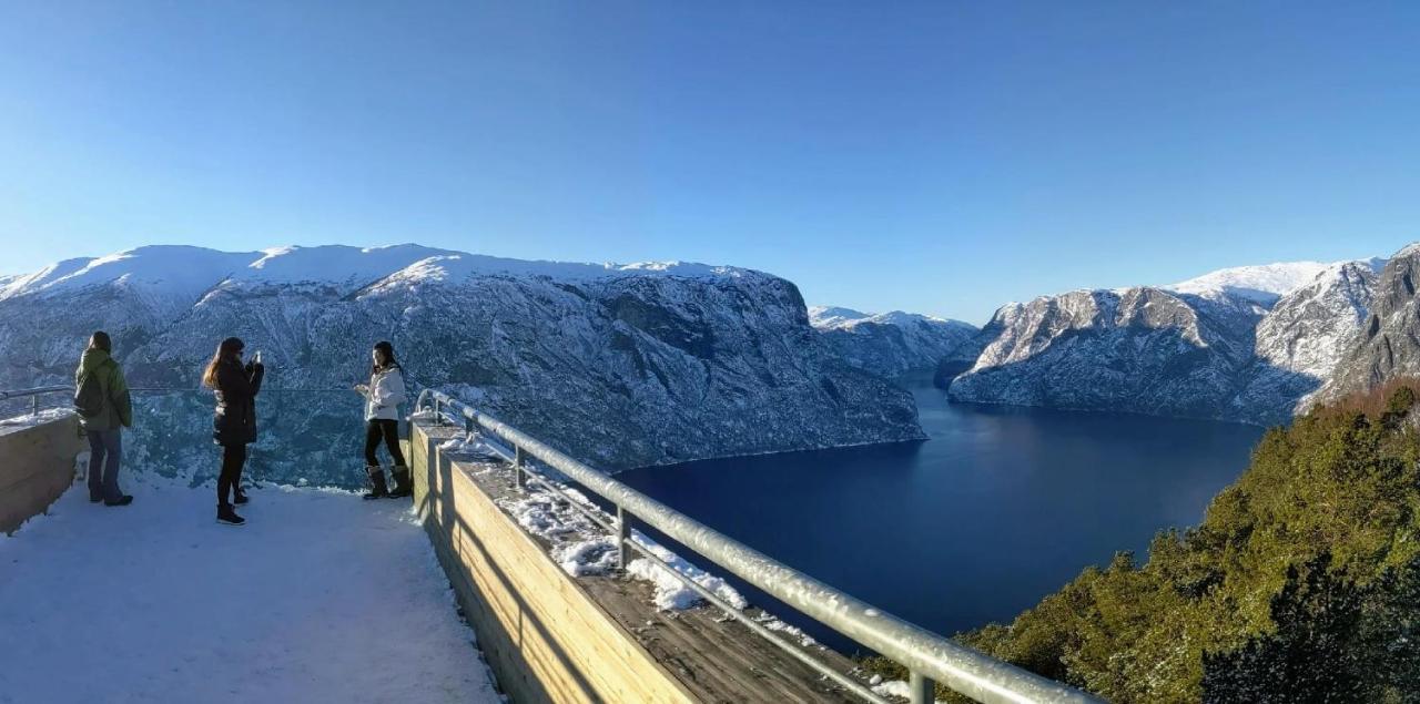 Panoramic Terrace, Huge Rain Shower And Cosy Lofts Flåm Eksteriør bilde